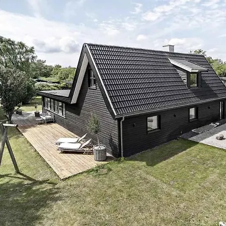 Unique And Luxurious Summer House In * ティスヴィレライ